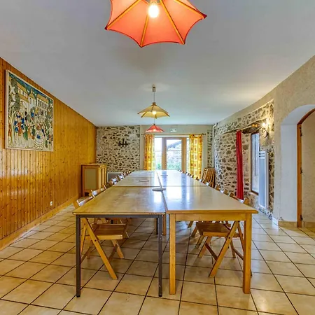 Maison De L Albine, Gite De Groupe Dom wakacyjny *
