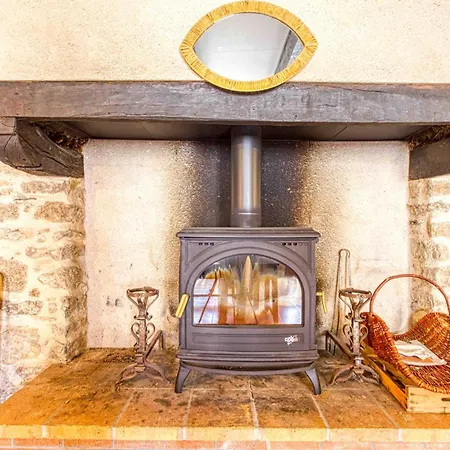 Maison De L Albine, Gite De Groupe Peyrusse-le-Roc