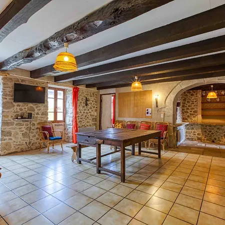 Holiday home Maison De L Albine, Gite De Groupe