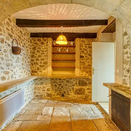 Maison De L Albine, Gite De Groupe Peyrusse-le-Roc